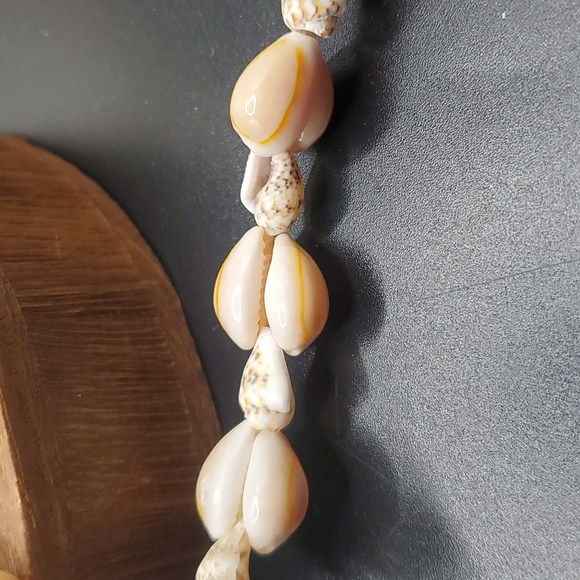 N3002 Hawaii tropic seashell necklace 😍 - Picture 2 of 4